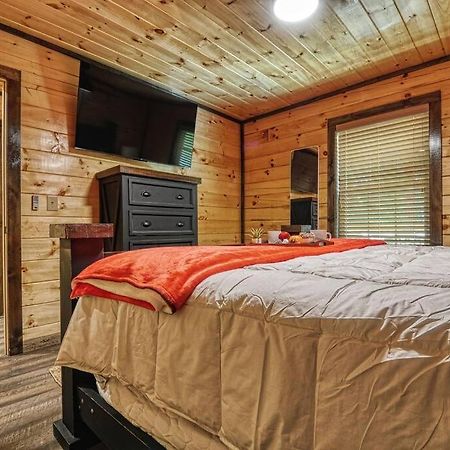 Adventure Retreat/Cabin/Pool+Hot Tub/Game Room+Theater Sevierville Exterior photo