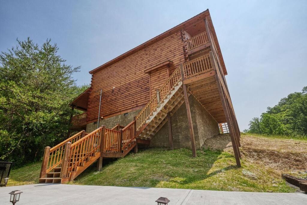 Adventure Retreat/Cabin/Pool+Hot Tub/Game Room+Theater Sevierville Exterior photo